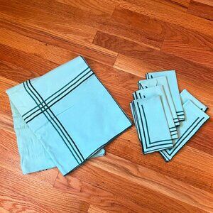 Vintage Set: Tablecloth 52.5 x 44" + 6 Napkins 13.5 x15" Green Cotton Embroidery